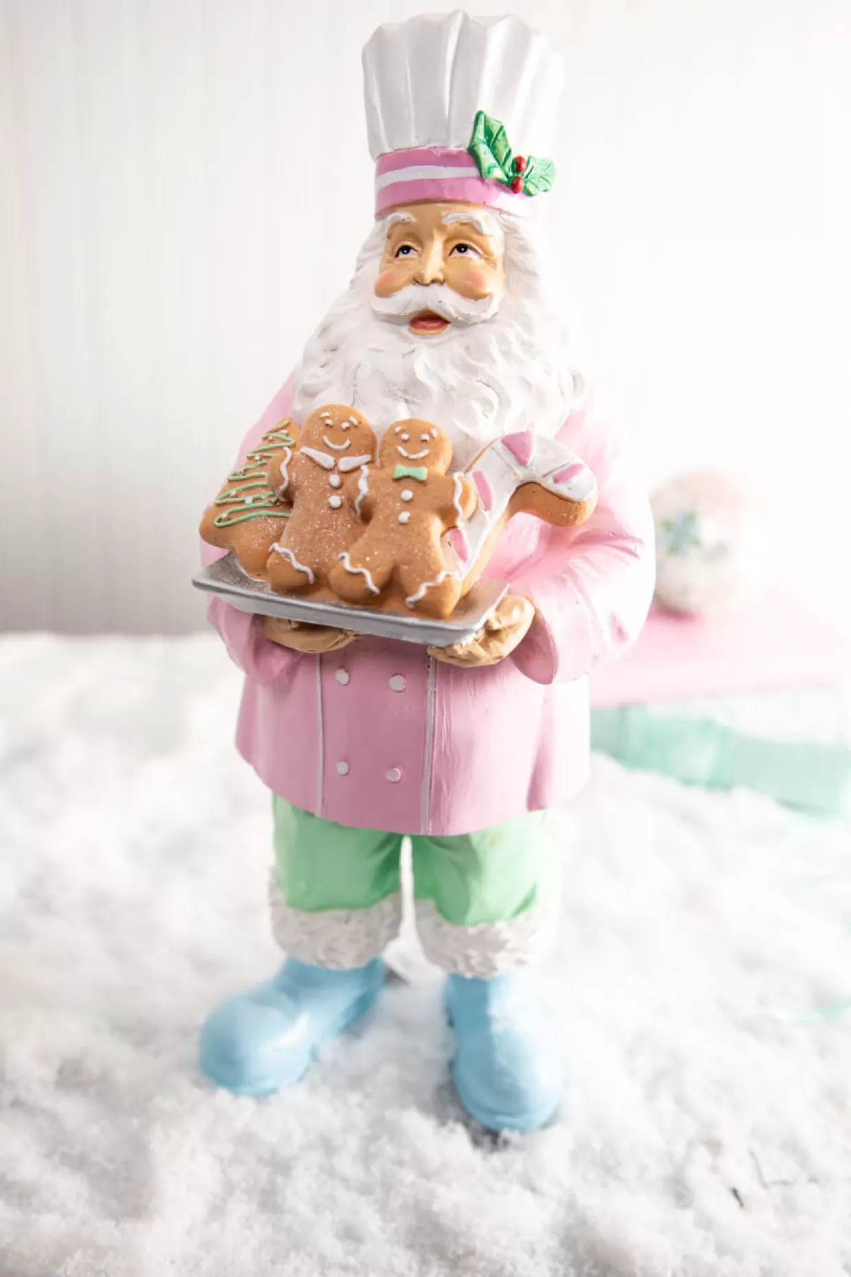 Decorator's Warehouse 16.6” Resin Pastel Gingerbread Santa Chef