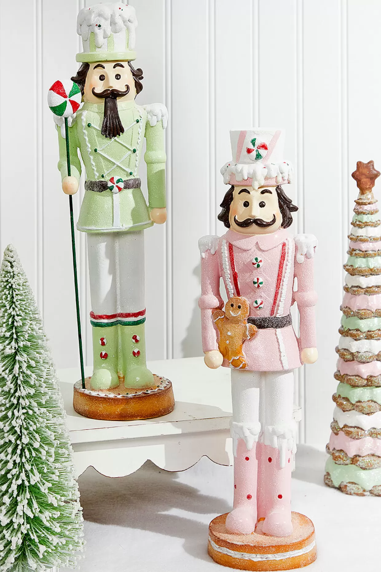 Decorator's Warehouse 16" Resin Kringle's Bakery Nutcracker