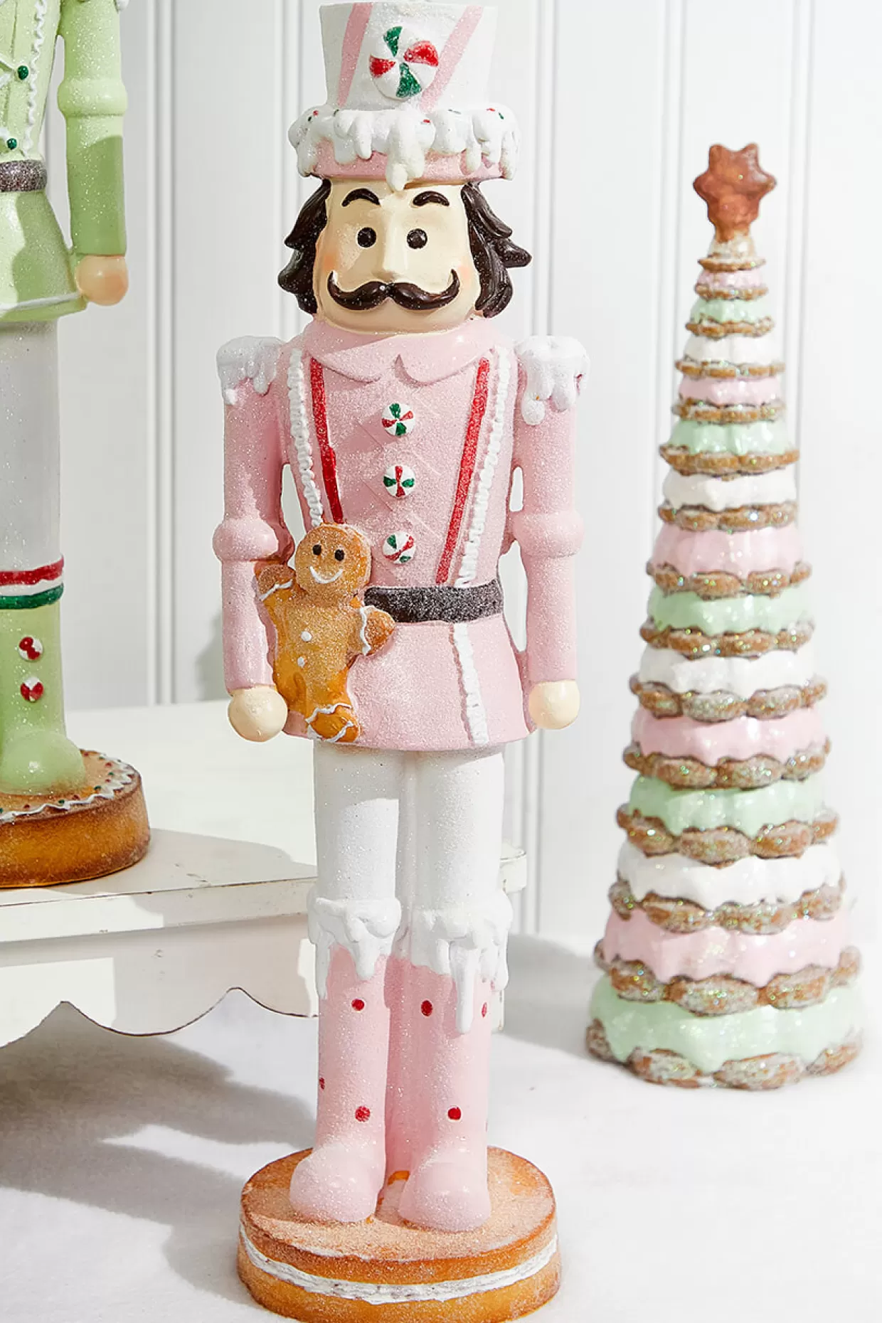 Decorator's Warehouse 16" Resin Kringle's Bakery Nutcracker