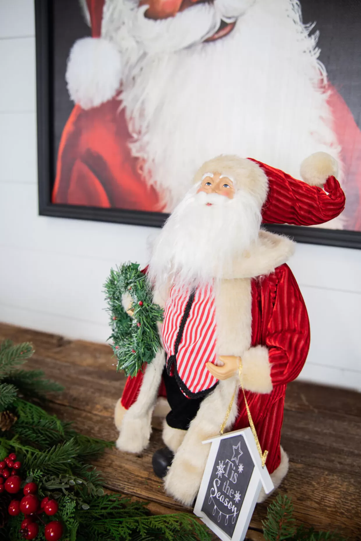 Decorator's Warehouse 16” Santa Figure "Tis The Season" Sign