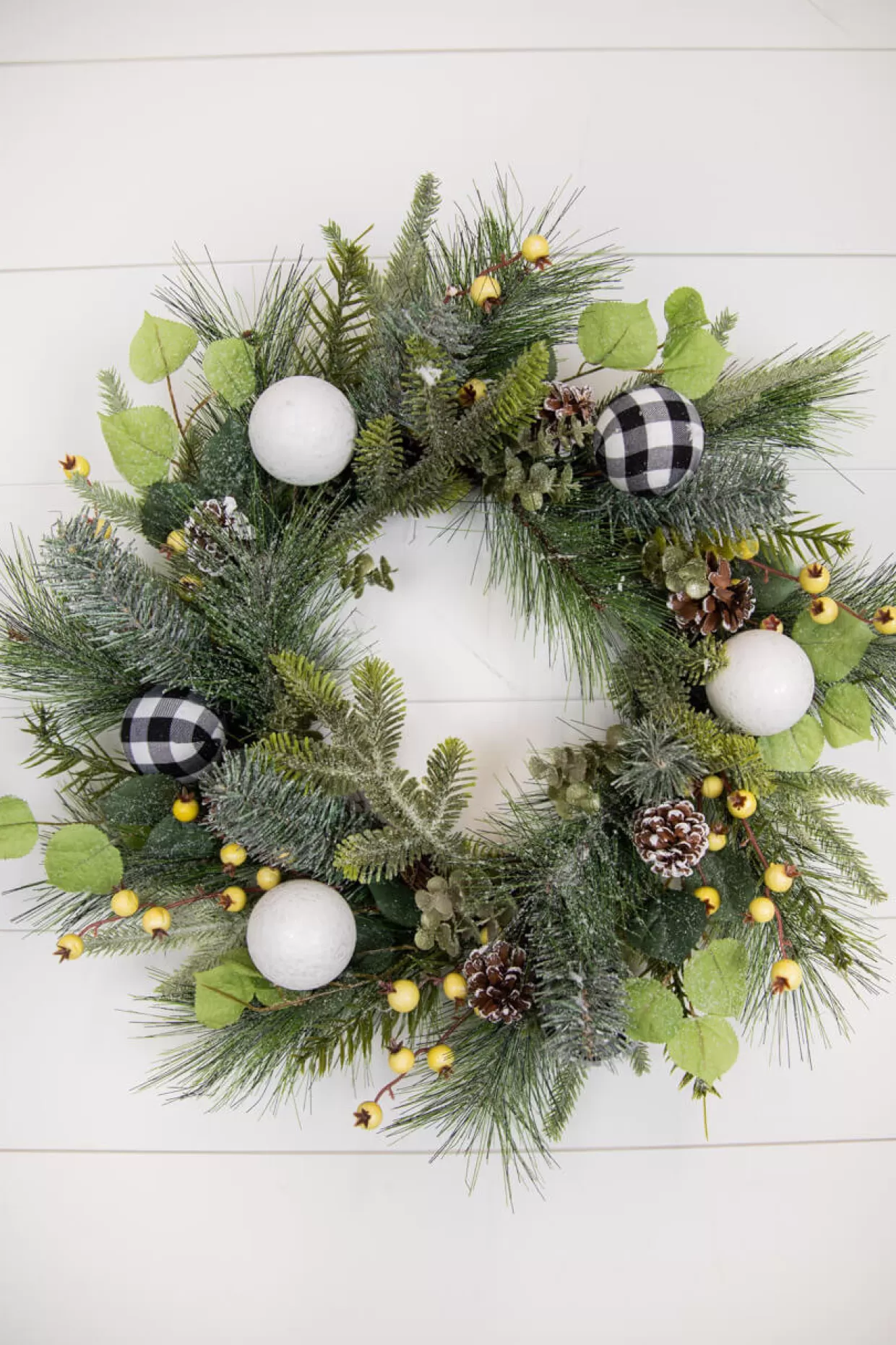 Decorator's Warehouse 20” Christmas Pine Wreath With Ornaments , Cones & Berries