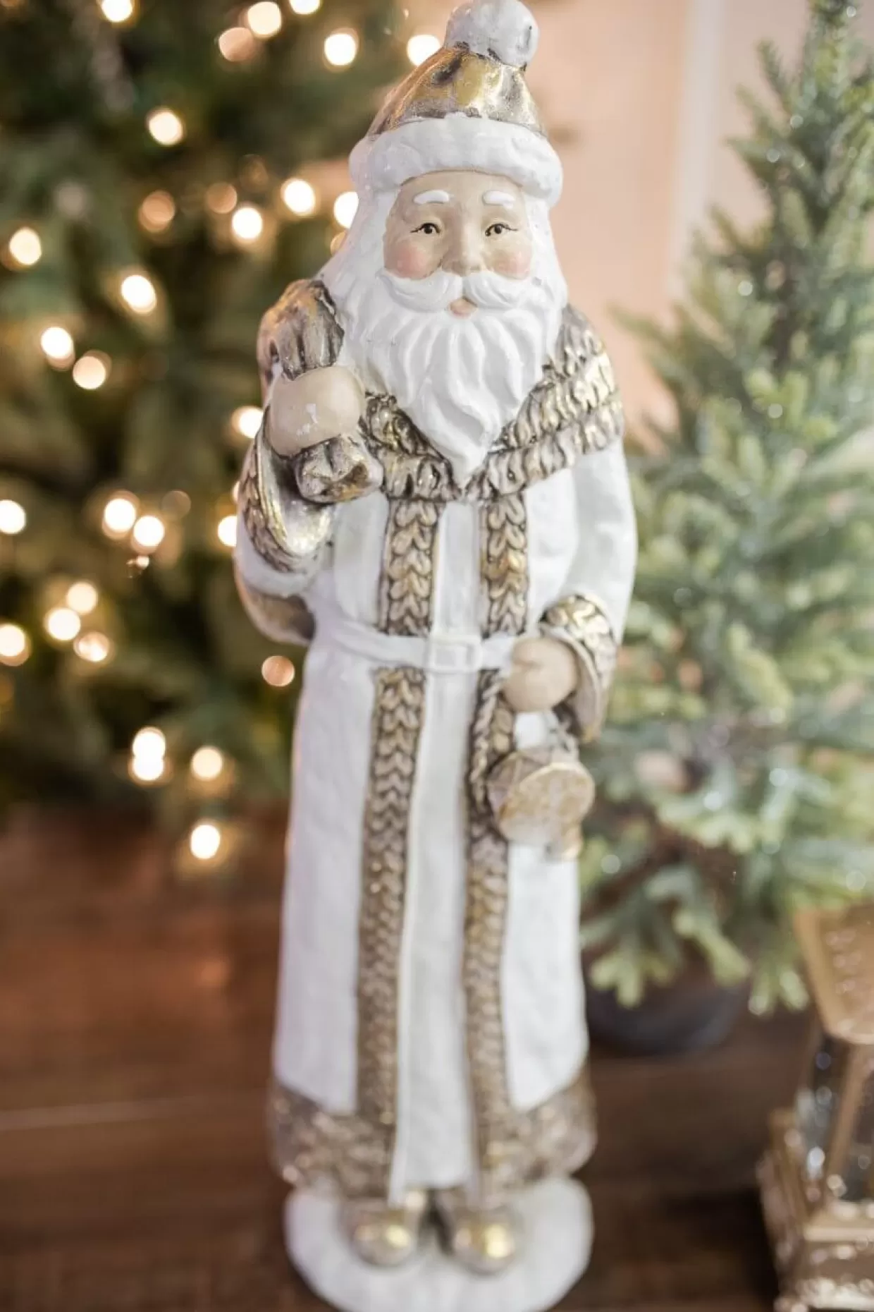 Decorator's Warehouse 21.5” Resin Santa With Bag