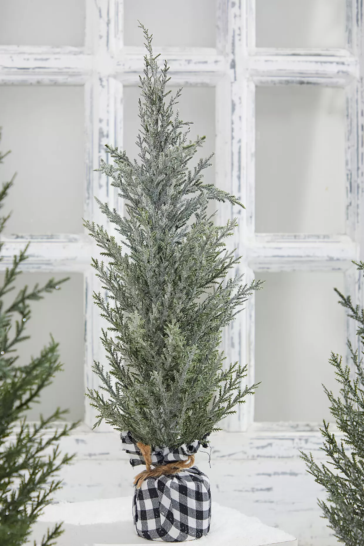 Decorator's Warehouse 21" Pine Tree With Plaid Fabric