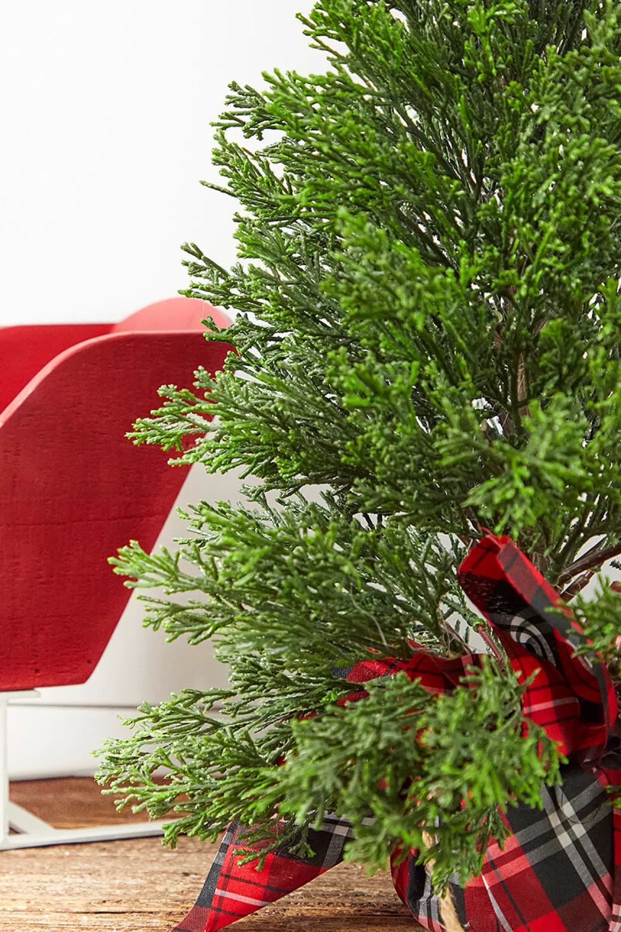 Decorator's Warehouse 24” Cedar Tree In Plaid Sack