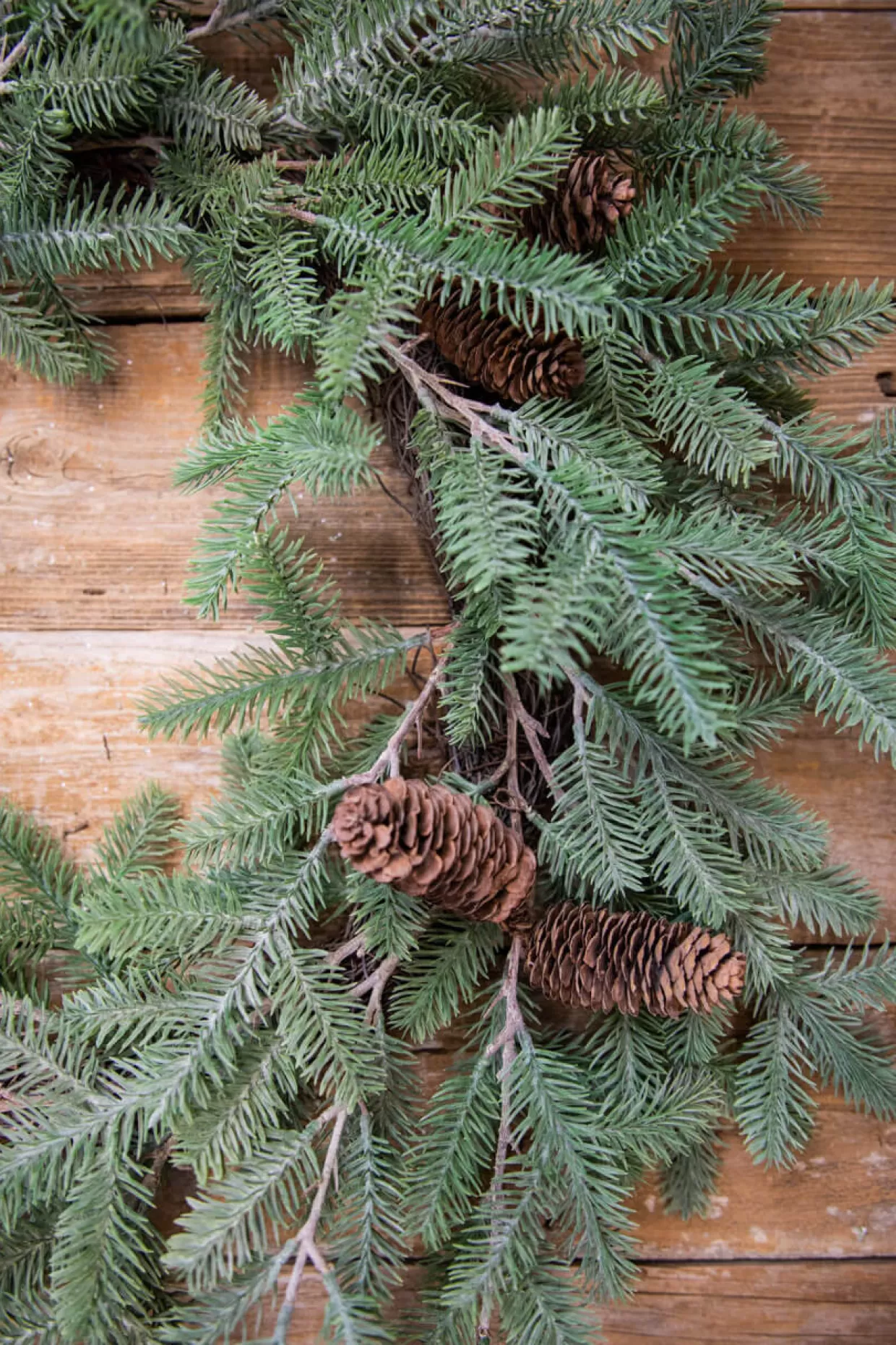 Decorator's Warehouse 24” Fir Pine Wreath With Cones