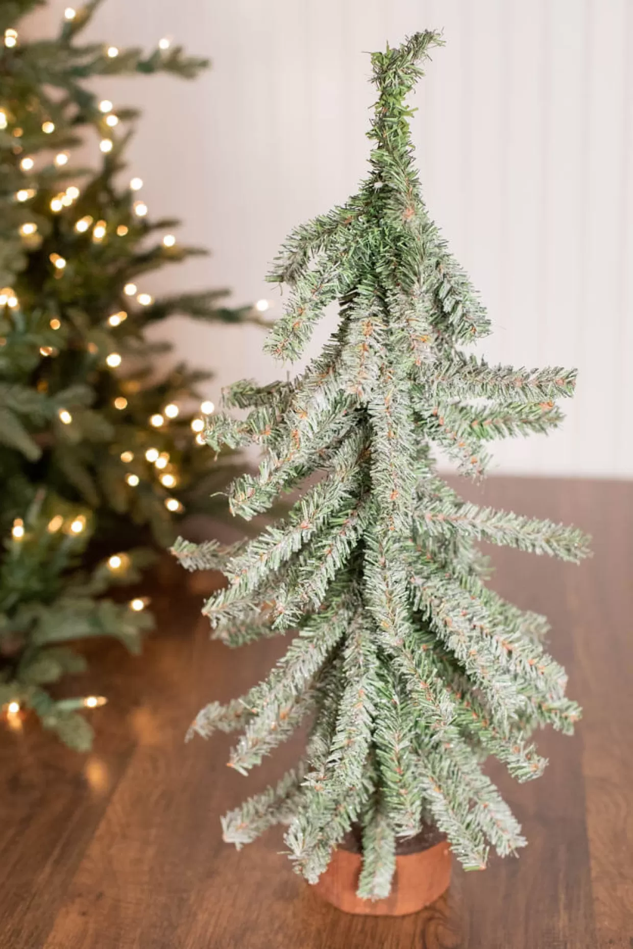 Decorator's Warehouse 24” Log Tree Display