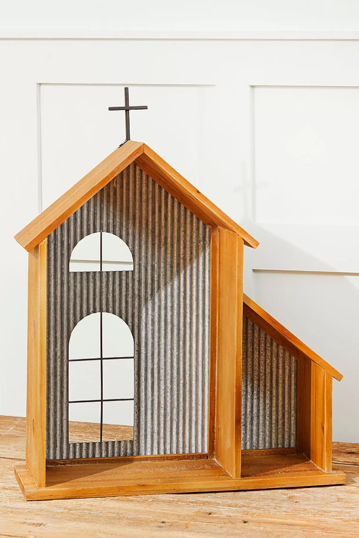 Decorator's Warehouse 24” Single Creche Shelf