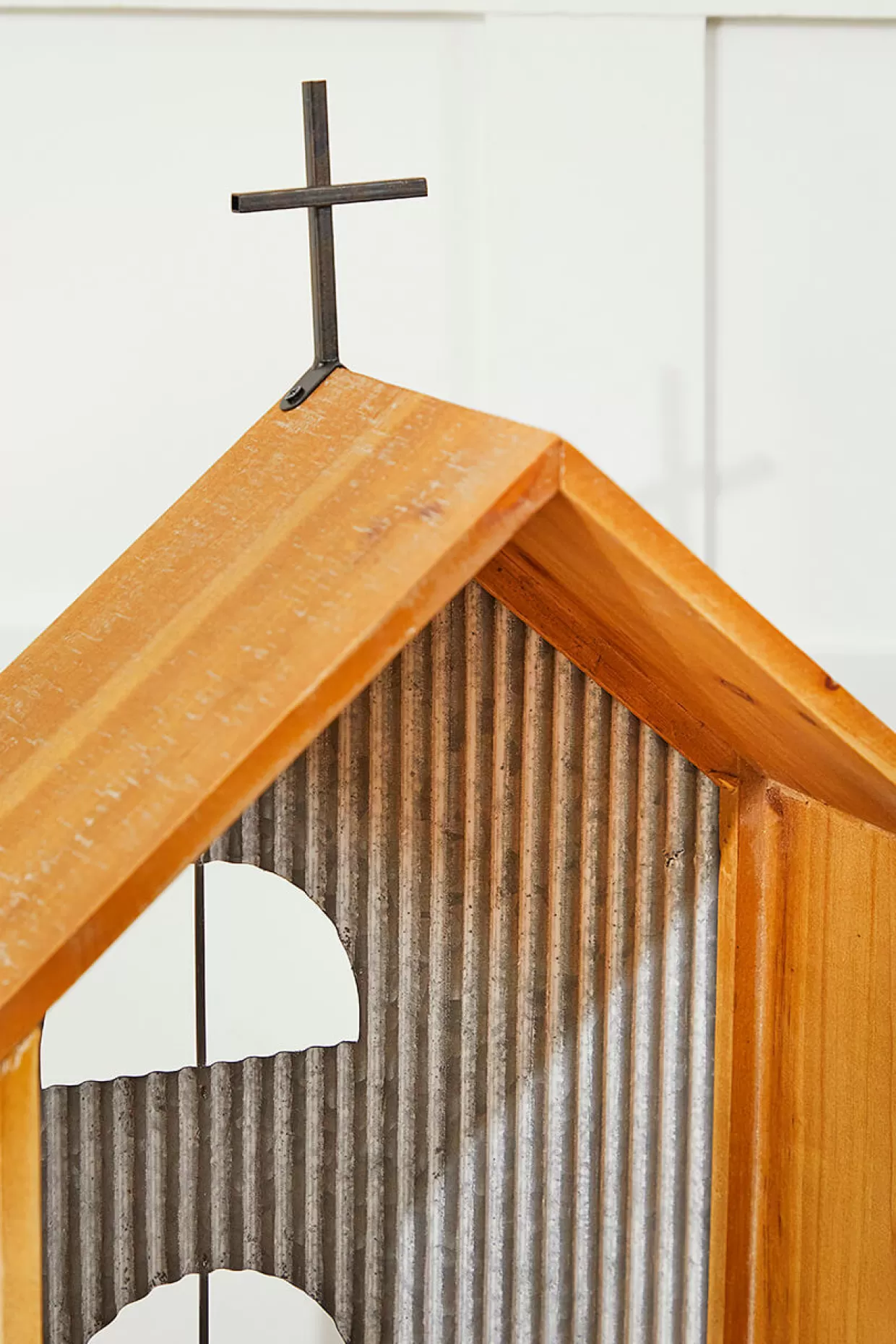 Decorator's Warehouse 24” Single Creche Shelf