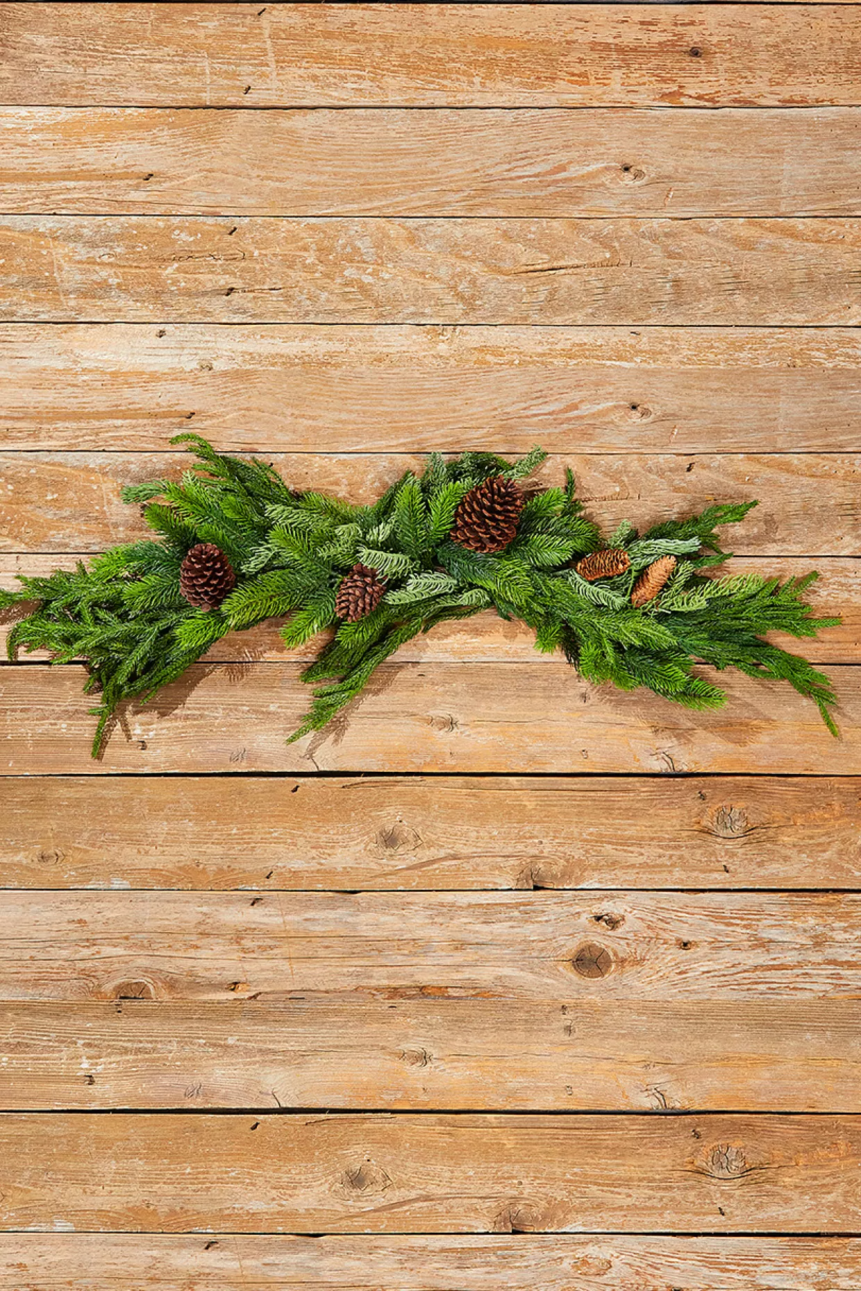 Decorator's Warehouse 42” Real Touch Norfolk / Spruce / Juniper Swag