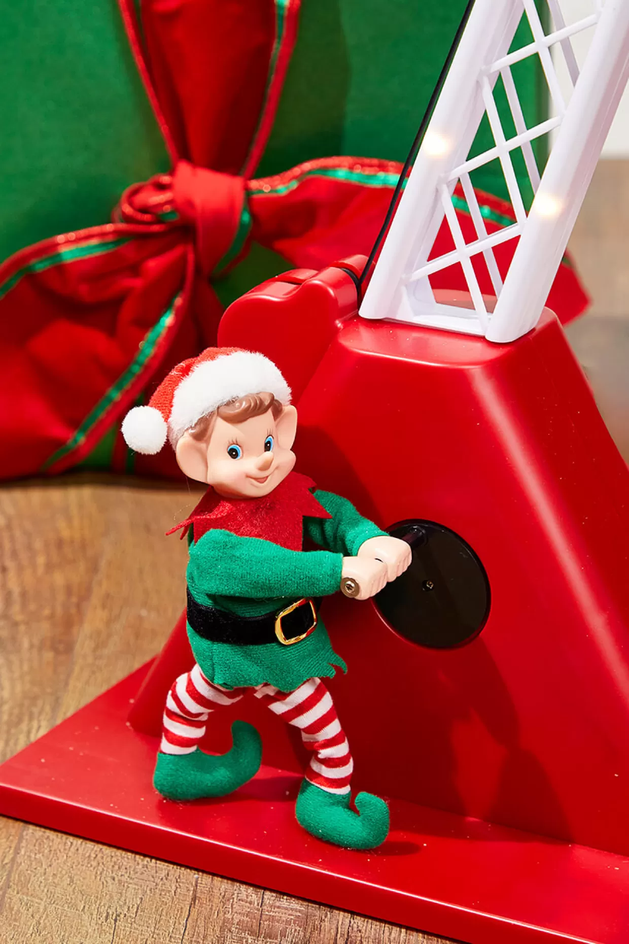 Decorator's Warehouse 43" Mr. Christmas Animated Santa's Crane