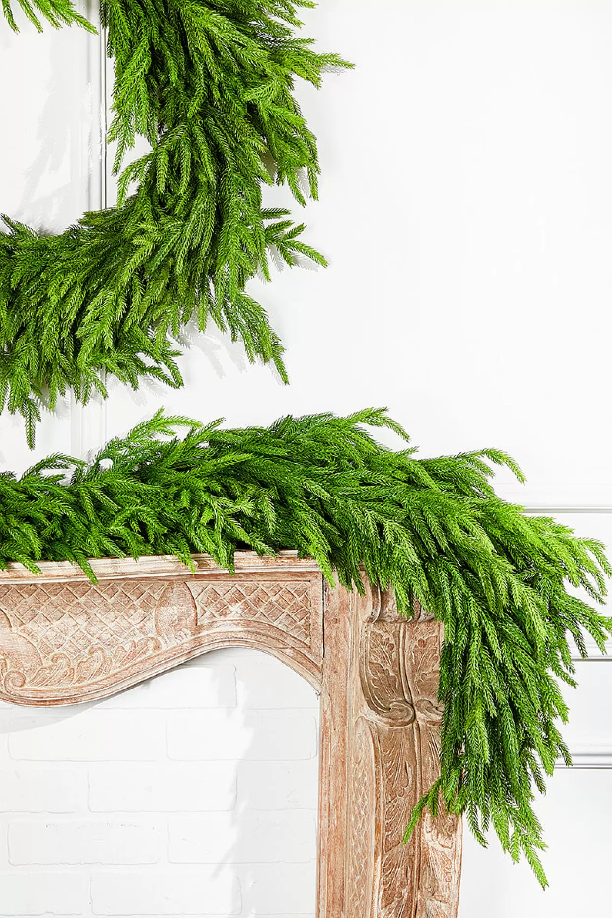 Decorator's Warehouse 60" X 16" Real Touch Deluxe Norfolk Pine Garland