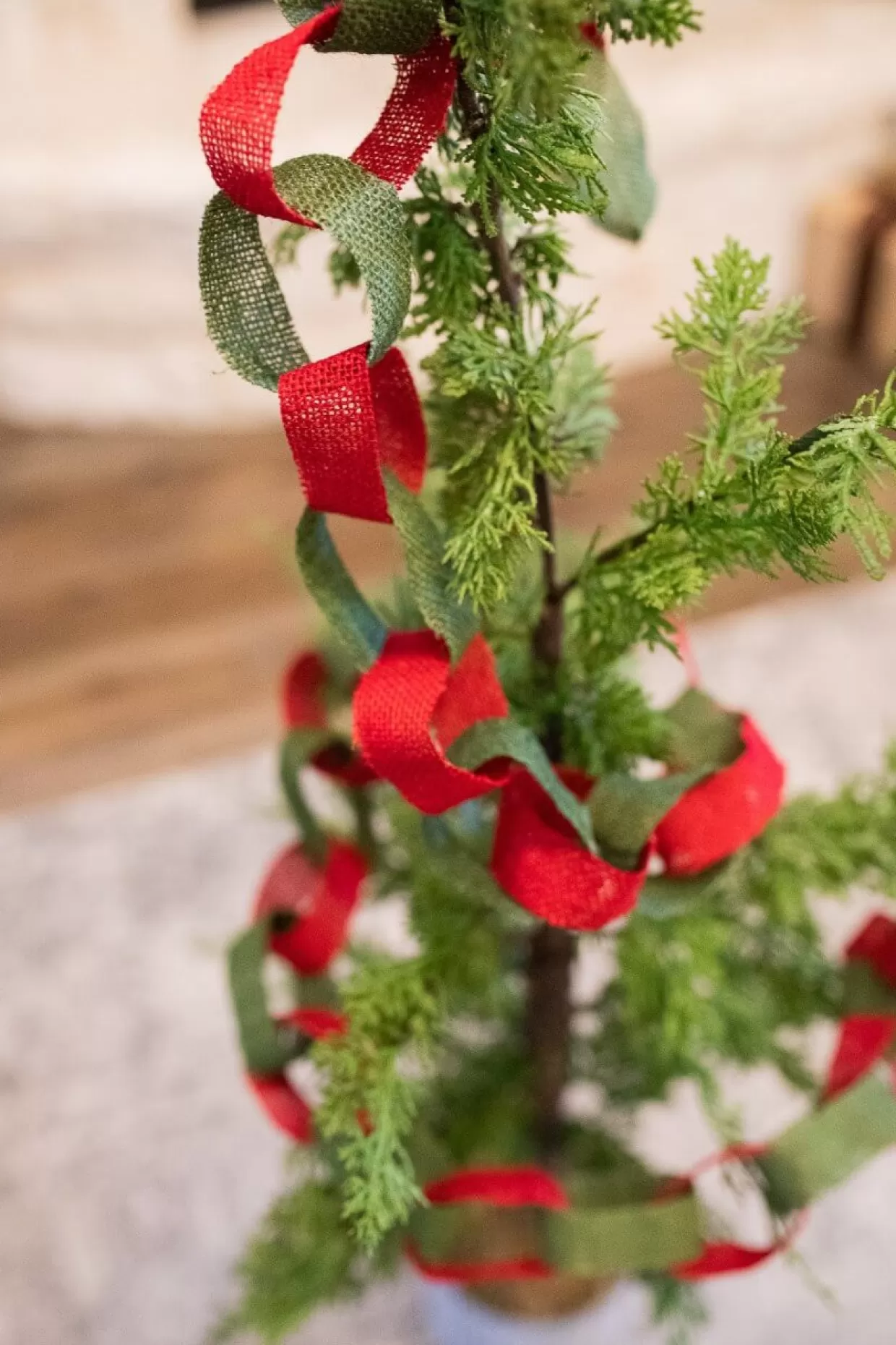 Decorator's Warehouse 66.5" Red And Green Burlap Rope