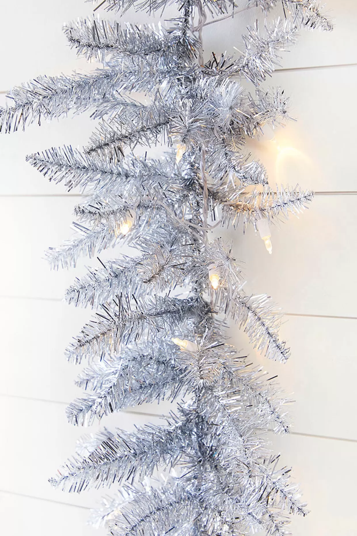 Decorator's Warehouse 6' LED Silverado Garland - Clear