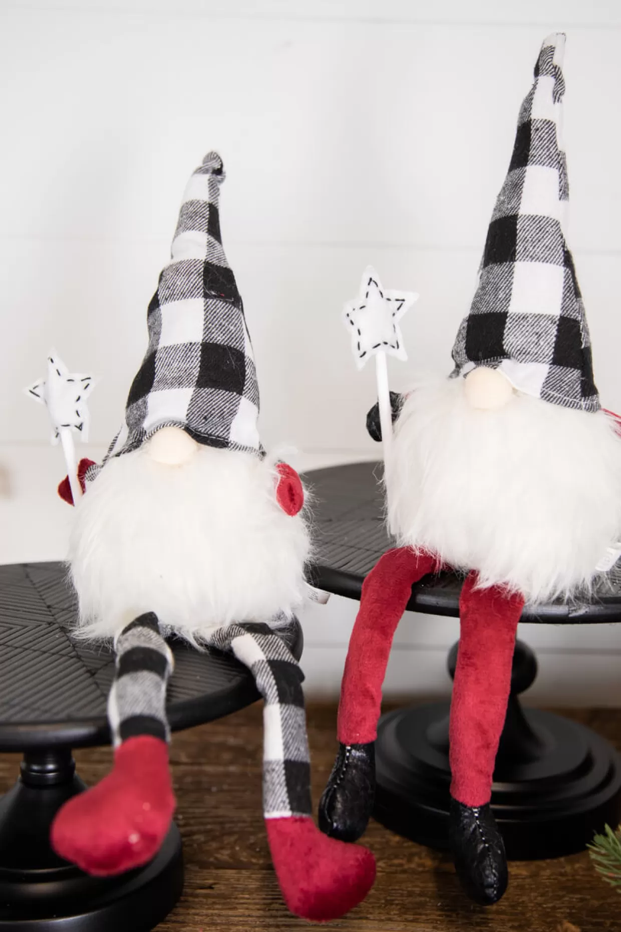 Decorator's Warehouse 7” Star Wand Buffalo Check Sitting Gnome
