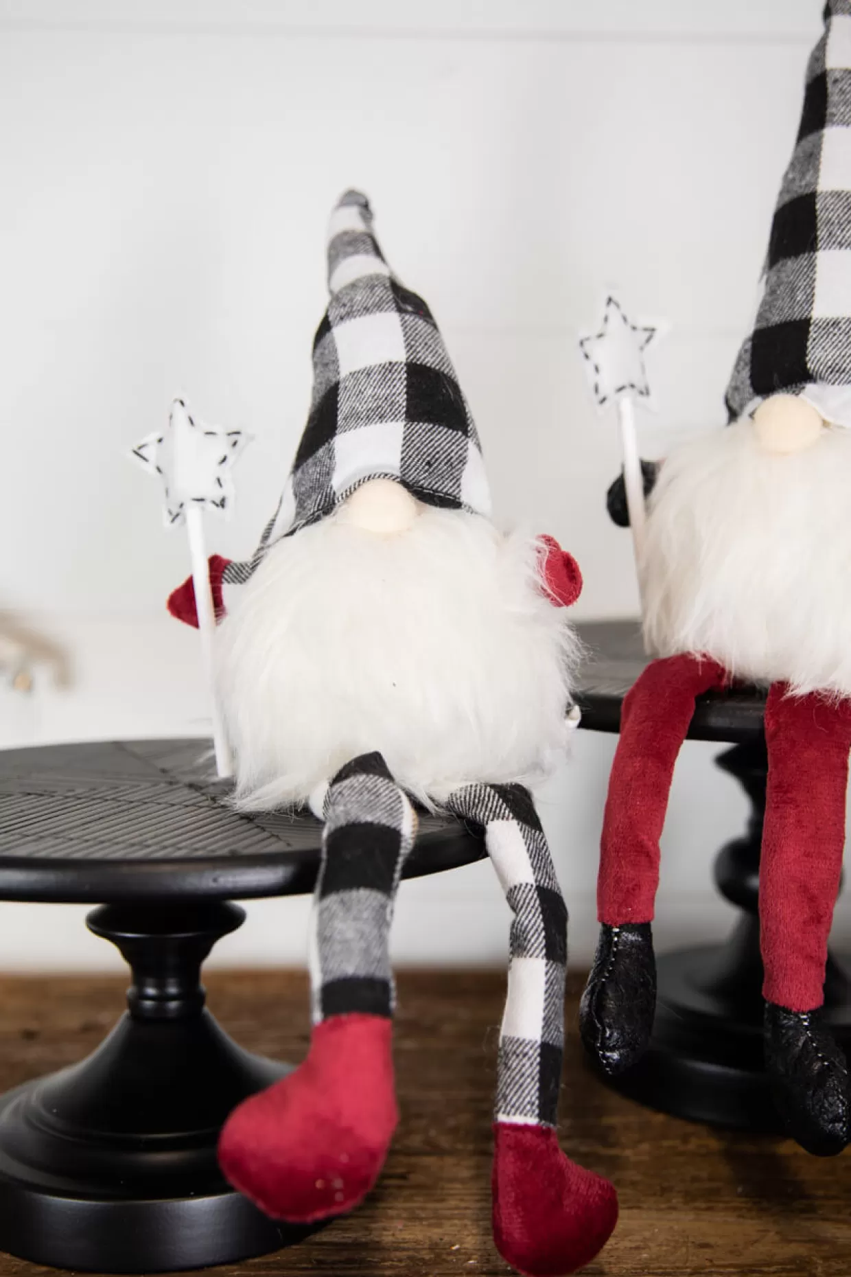 Decorator's Warehouse 7” Star Wand Buffalo Check Sitting Gnome