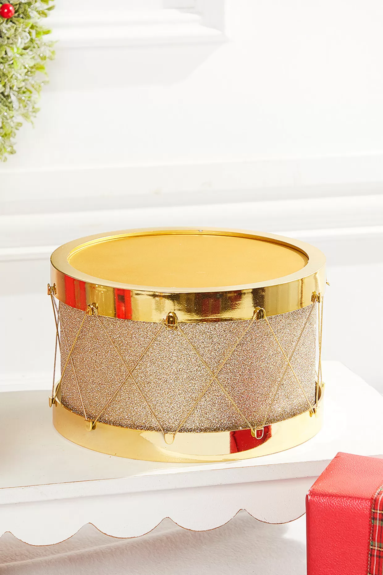 Decorator's Warehouse 8.5" Gold Glitter Drum