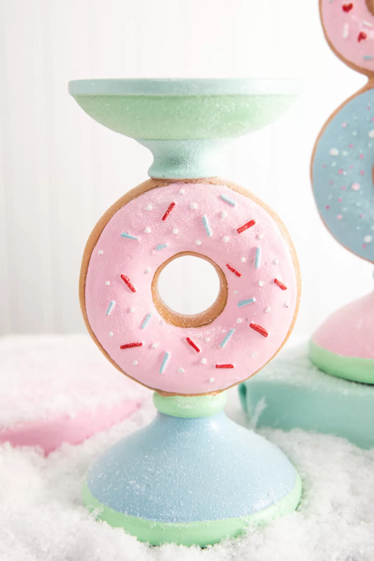 Decorator's Warehouse 8.5” Resin Donut Candle Holder