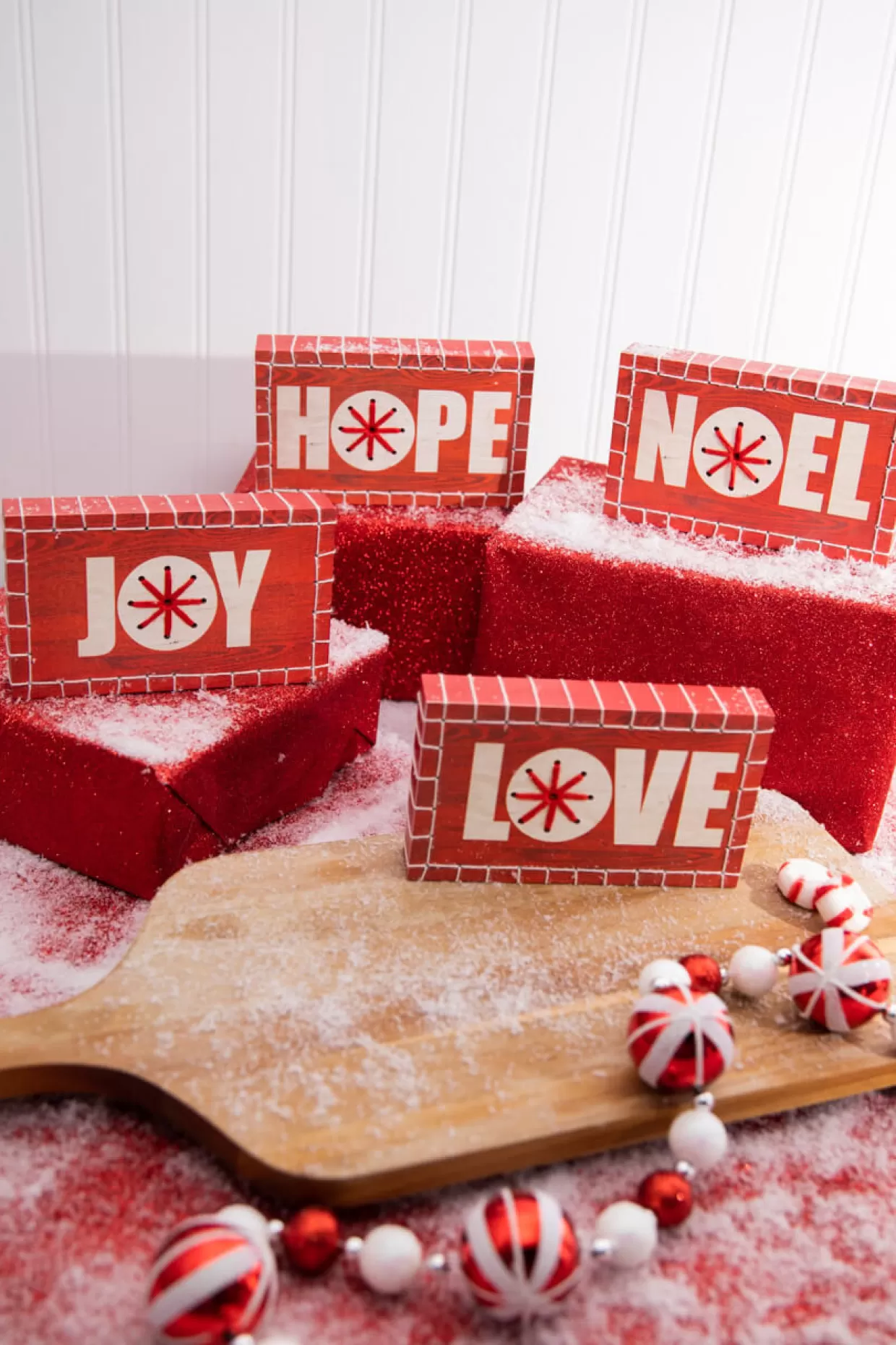 Decorator's Warehouse Christmas Words Block
