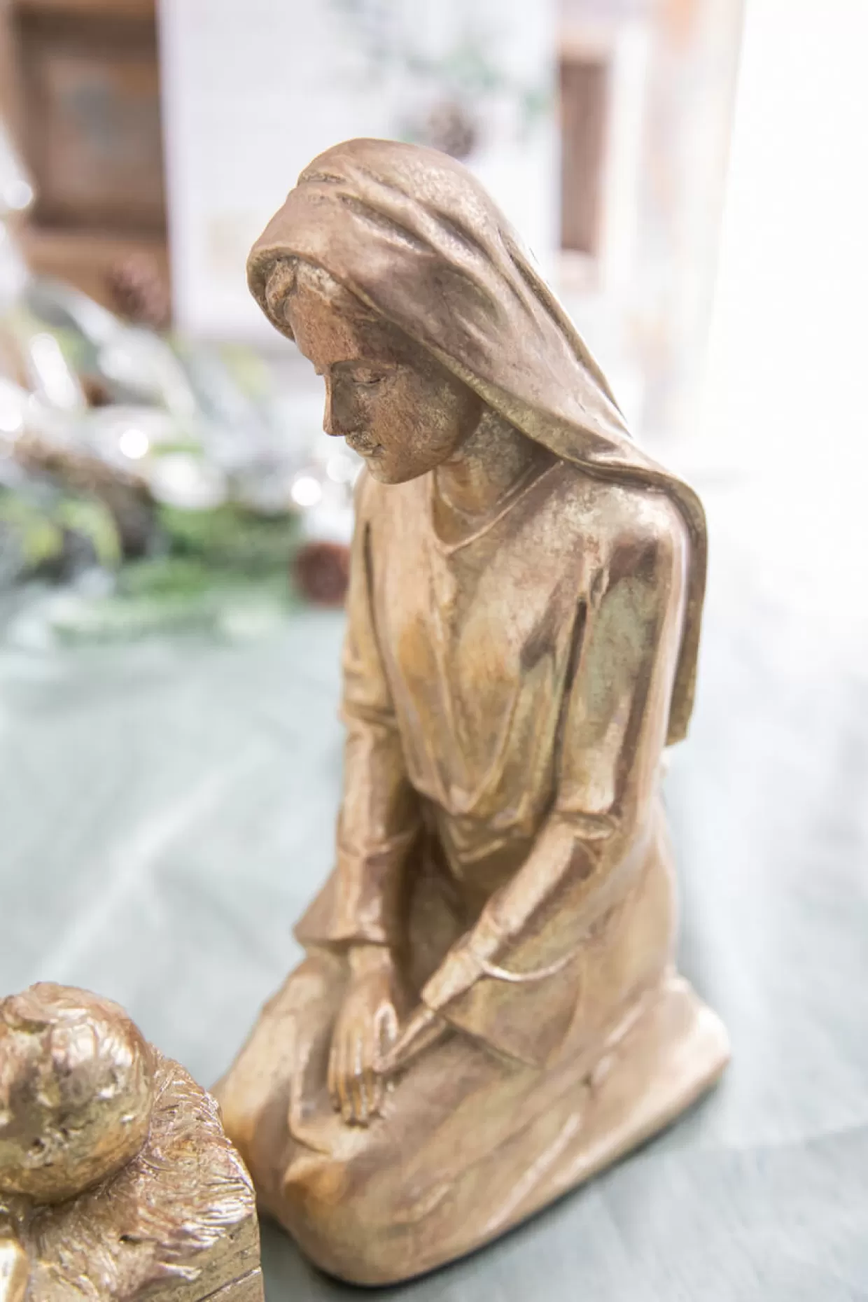 Decorator's Warehouse Elegant Nativity Set - 3 Pieces