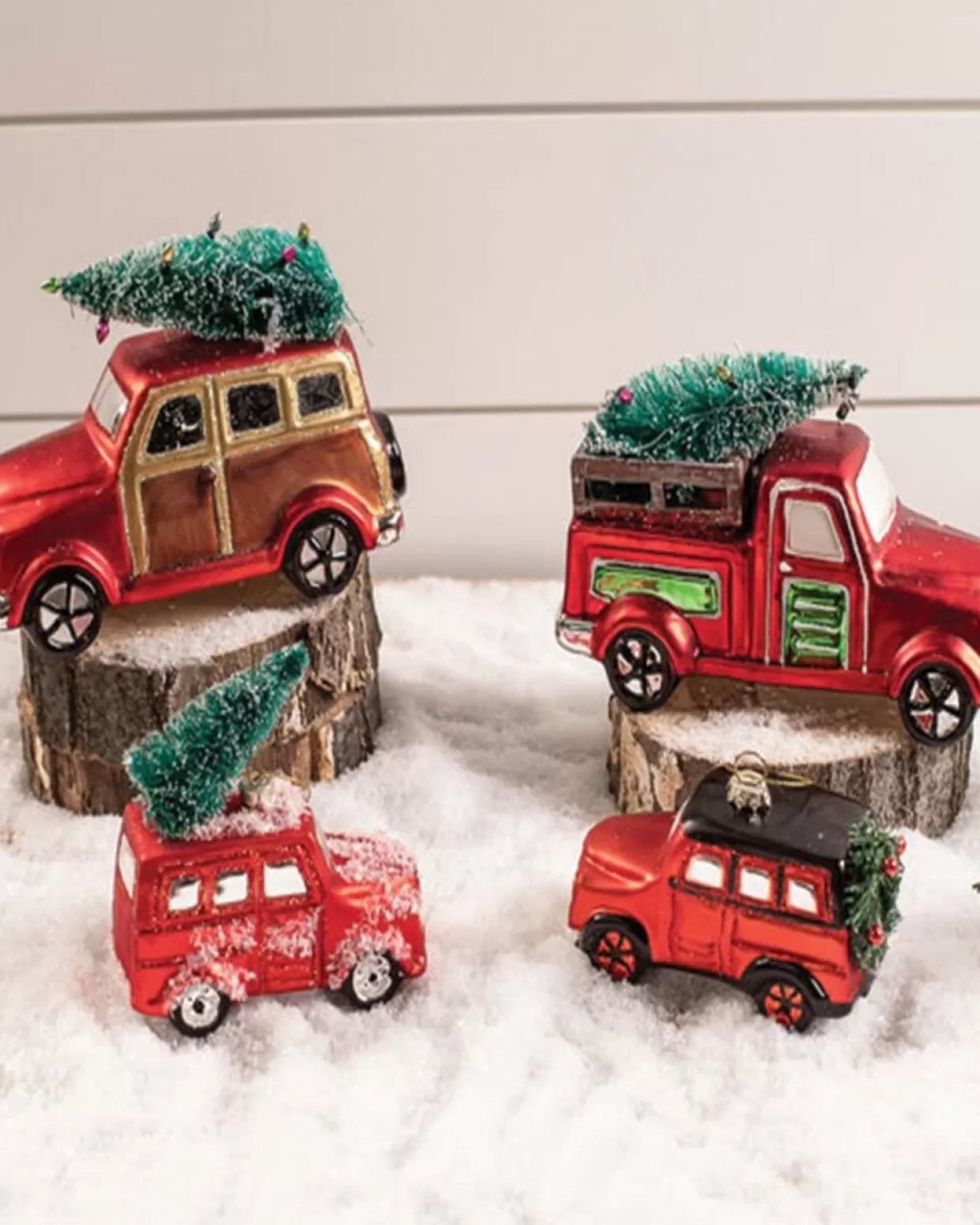 Decorator's Warehouse Glass Car With Bottle Brush Tree Décor