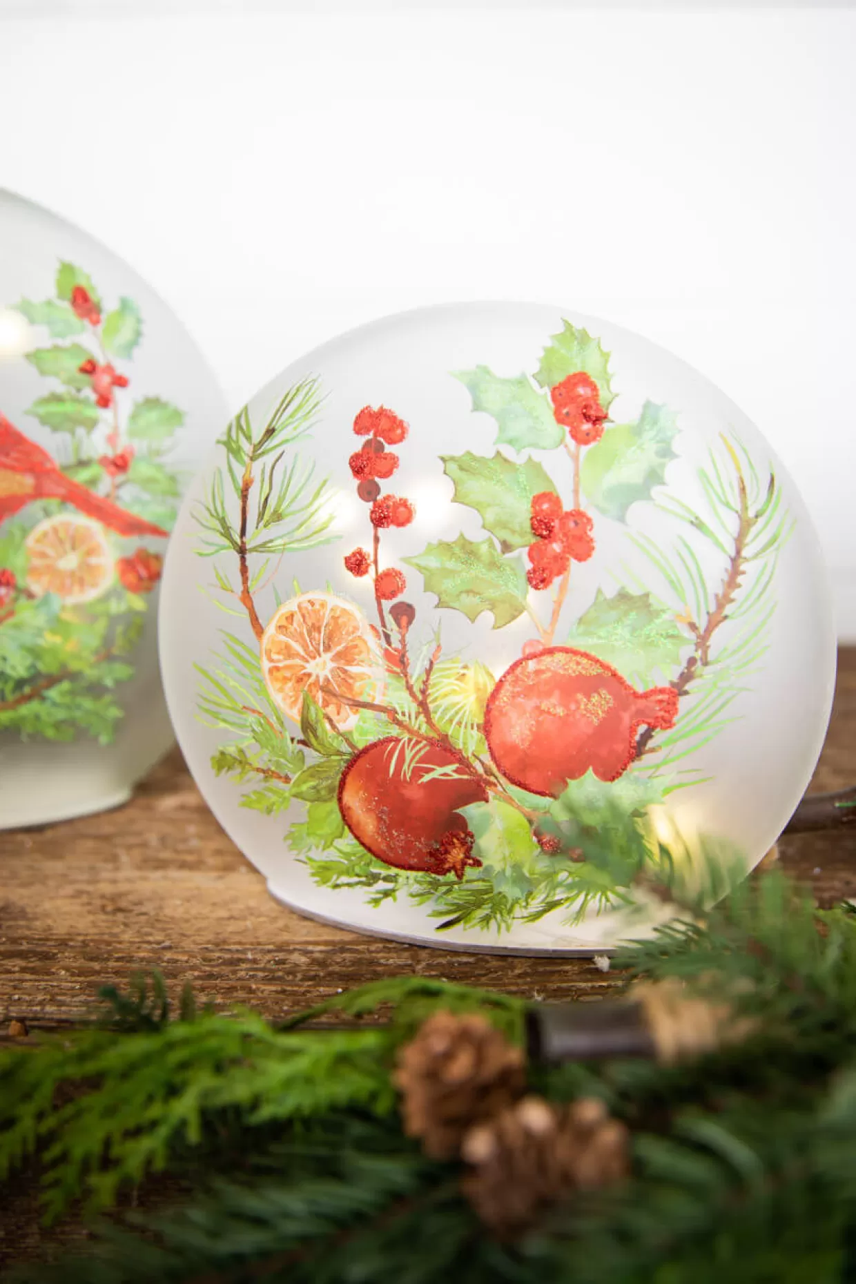 Decorator's Warehouse Lighted Glass Disc - Set Of 2